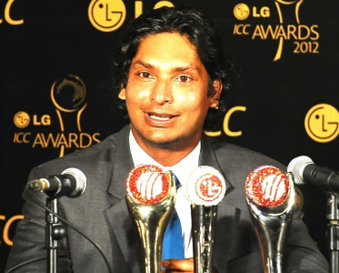 sangakkara named cricketer of the year at icc awards