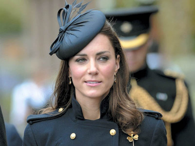 uk royals sue french magazine over kate s photos
