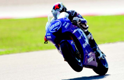 motogp lorenzo extends championship lead