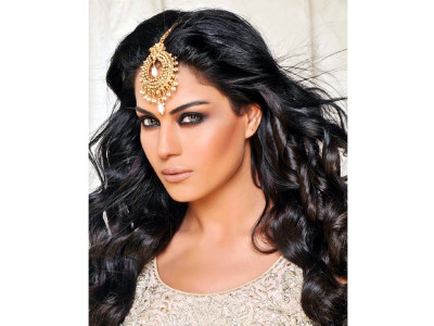 veena malik will star in upcoming b town film supermodel
