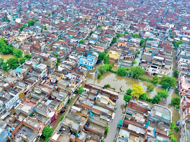 another heavy monsoon spell lashed the provincial capital on friday inundating streets and locales around the city photos zahoor ahmed online app