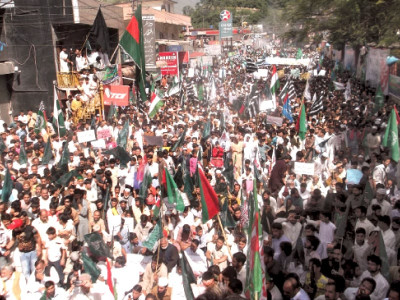 innocence of muslims people drop everything rally against film