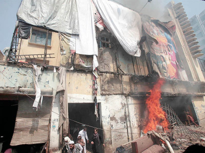 anarchy reigns peshawar burns