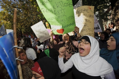 abroad protesters take to the streets sans violence abroad protesters take to the streets sans violence