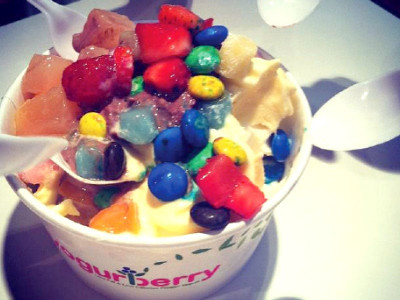 sweeten that tooth with yogurberry sweeten that tooth with yogurberry