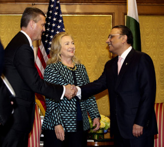 zardari clinton meeting