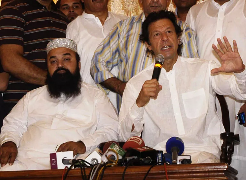 only opportunists are leaving pti says imran khan only opportunists are leaving pti says imran khan