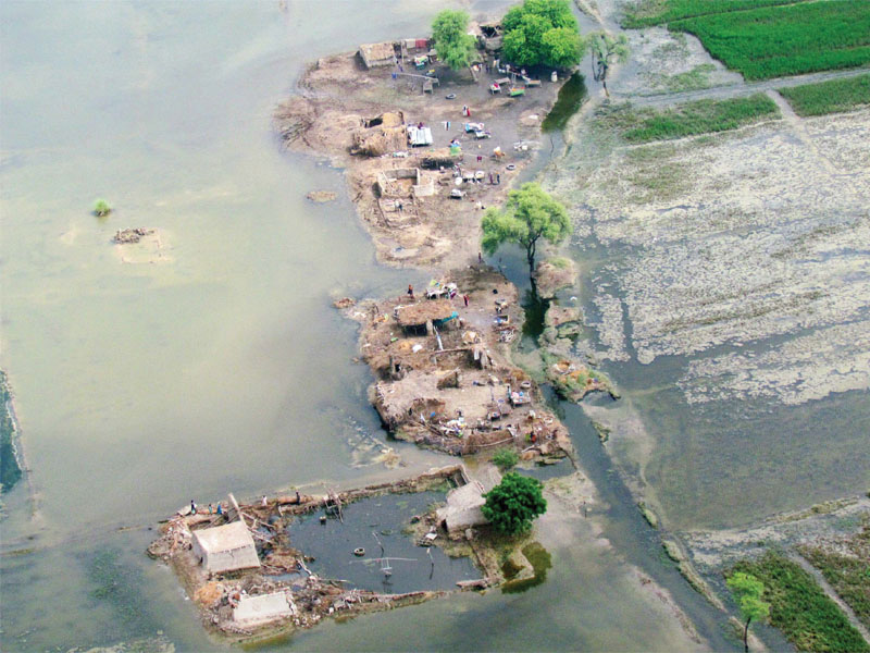 pakistan floods kill 371 affect 4 5 million