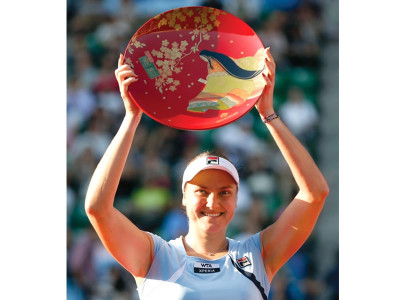 pan pacific open petrova takes title in dramatic final