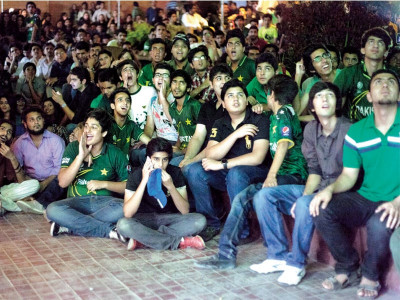 pak india cricket match a noisy sunday as fans throng venues across twin cities pak india cricket match a noisy sunday as fans throng venues across twin cities