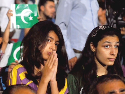 india coast past pakistan to stay in world t20 india coast past pakistan to stay in world t20