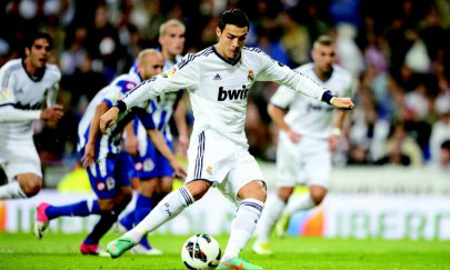 football ronaldo hat trick seals real s win