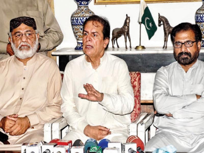 sincerity mainstream parties fooling people on provinces says hashmi