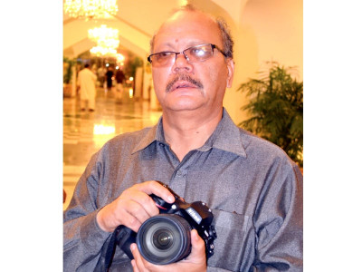 clicking for a living preserving memorable moments through the lens