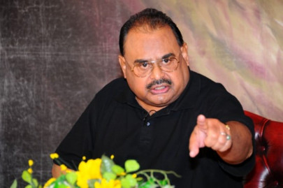 self exiled altaf hussain speaks for dual nationality holders self exiled altaf hussain speaks for dual nationality holders