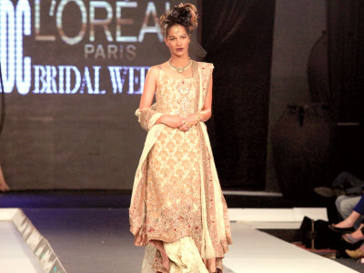 colonial transgression defiant and dazzling on opening night