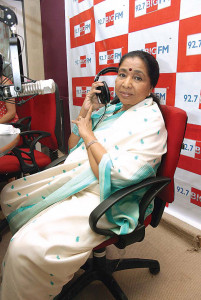 asha bhosle s daughter commits suicide