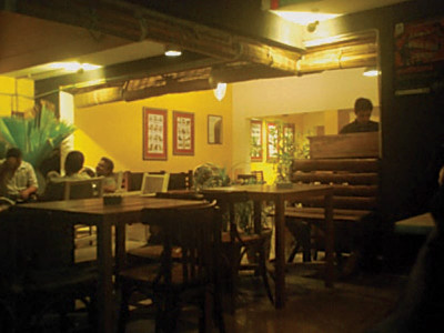 roadside cafe shooting man arrested comes clean