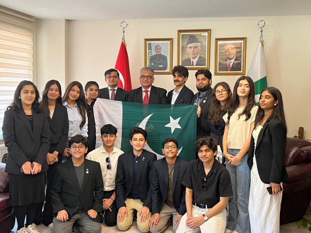 nine pakistani students win honours in istanbul s prestigious mun competition nine pakistani students win honours in istanbul s prestigious mun competition