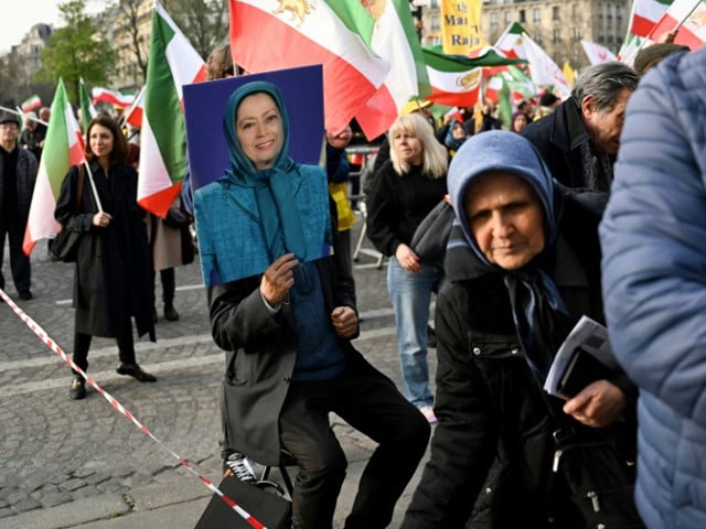 War leaves Iran's ruling system intact as opposition remains split