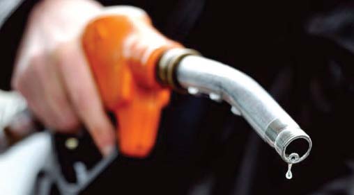 Petrol, diesel prices likely to go up again in Pakistan | The Express Tribune