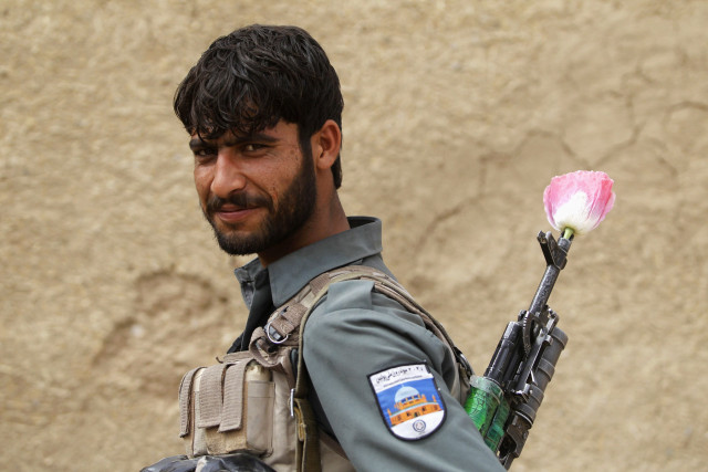 six afghan police poisoned shot dead officials six afghan police poisoned shot dead officials