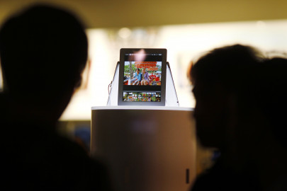 apple set to unwrap mini ipad to take on amazon google apple set to unwrap mini ipad to take on amazon google
