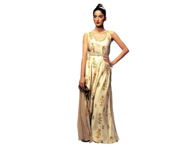 fashion pakistan week most designers play it safe on final day fashion pakistan week most designers play it safe on final day