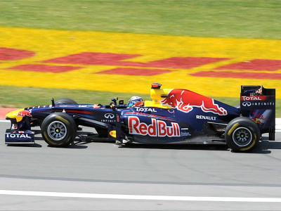 red hot vettel calm over title treble prospect