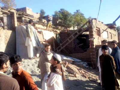 tragedy five of a family killed as roof caves in