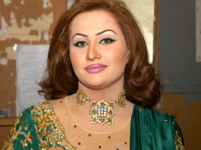 did you know lollywood s nargis shuns movies to be religious scholar