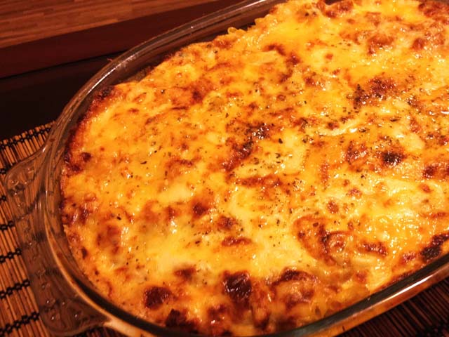 layers of macaroni spicy meat sauce loaded with cheese white sauce baked into an awesome weekend dinner photo nazeeha khan