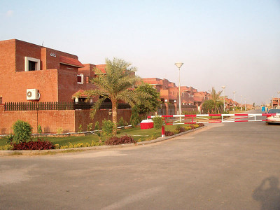 the right stuff industrialists plan free housing units for homeless the right stuff industrialists plan free housing units for homeless