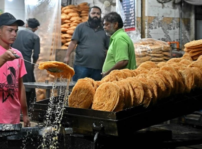 deep fried foods can cause health issues during ramadan say experts deep fried foods can cause health issues during ramadan say experts