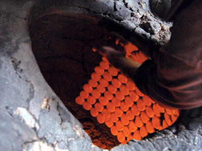 traditional foods in pindi a place for kashmiri bread lovers traditional foods in pindi a place for kashmiri bread lovers