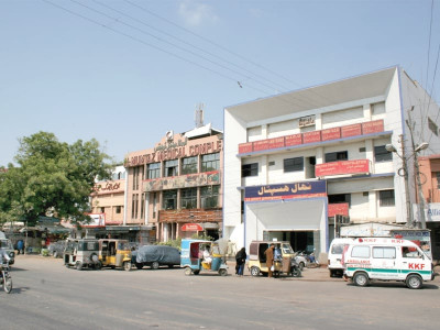 karachi may be growing but its medical care is stunted