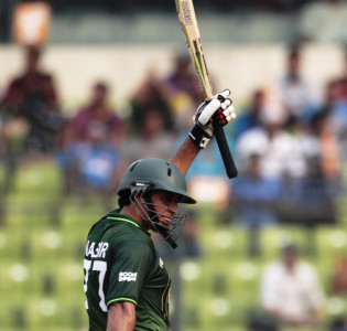 pakistan s tour of india india not diluting its stance says khurshid