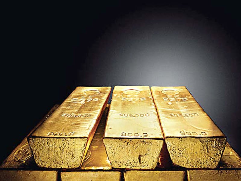 Gold drops Rs800 amid global correction | The Express Tribune