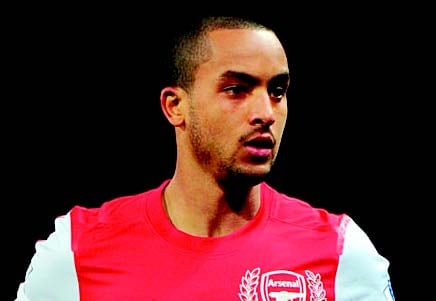 football wenger denies freezing walcott out