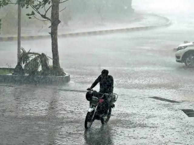 Dust storms and thunderstorms forecast across Pakistan from June 16