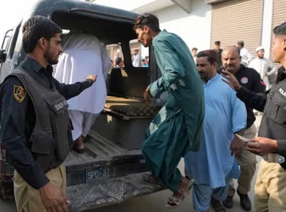 undocumented afghans to face immediate arrest
