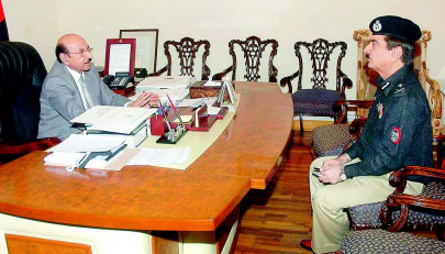 sindh govt unhappy over railways selling state land