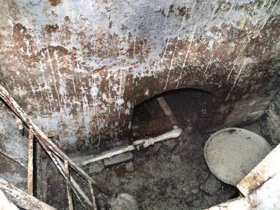 traditional bathhouse peshawar s oldest bath shuts doors this winter