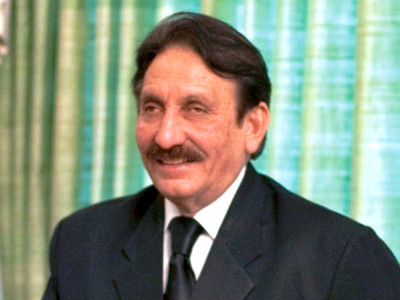 speaking out cj pays rare tribute to sitting parliament