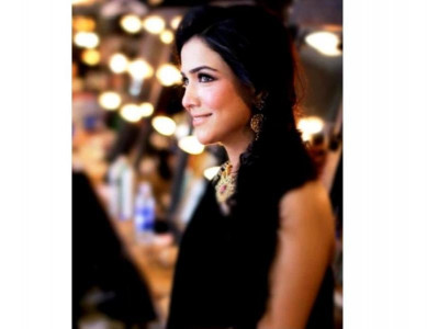 humaima malik to star in first bollywood film