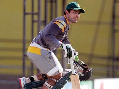 umar akmal benched by sngpl after poor conduct