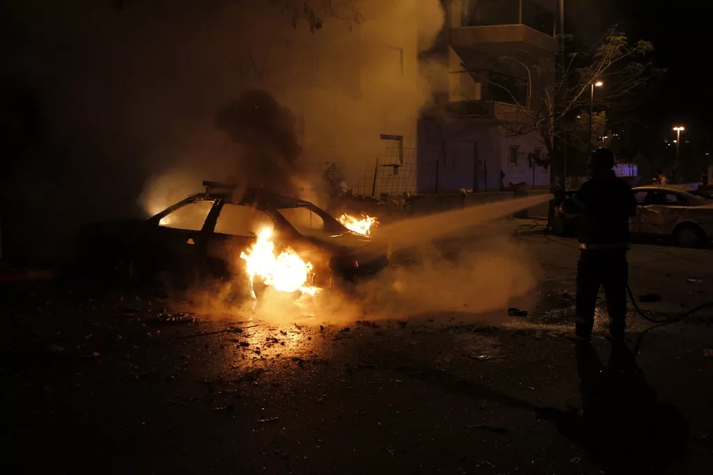 11 killed 100 hurt as israel pounds gaza 11 killed 100 hurt as israel pounds gaza