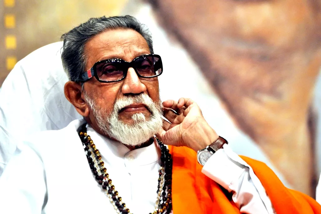 shiv sena s bal thackeray passes away doctor shiv sena s bal thackeray passes away doctor