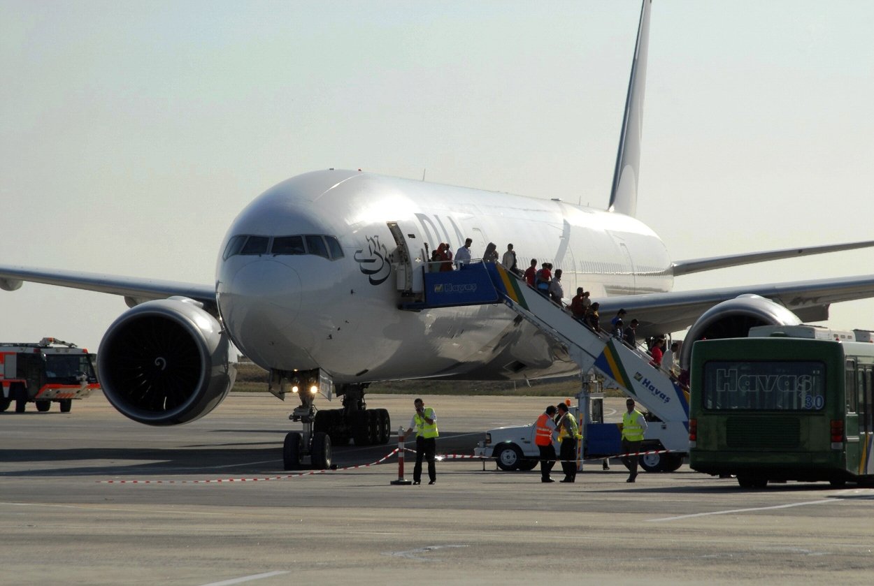 pia plane makes emergency landing due to technical fault