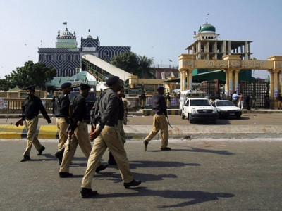 muharram security abdullah shah ghazi shrine closed for visitors